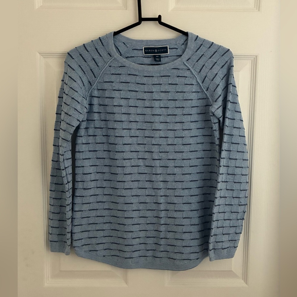 KAREN SCOTT nice blue square patterned sweater